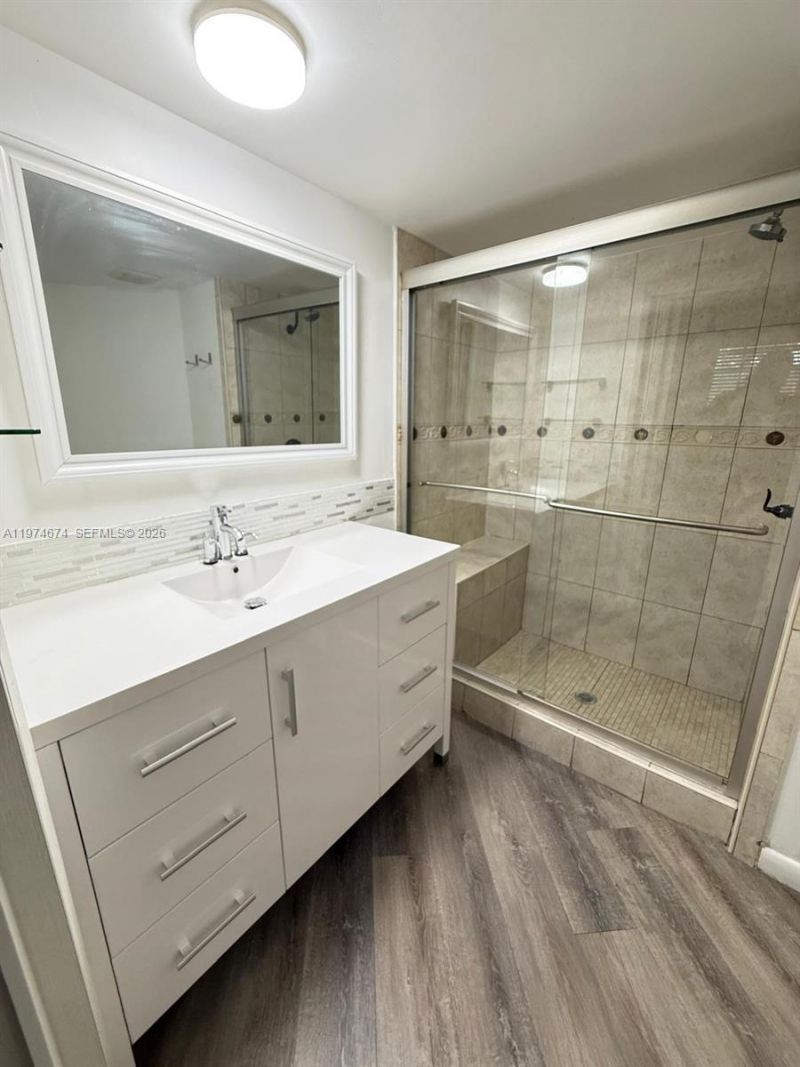 9741 Fontainebleau Blvd, Unit H106, Miami, FL 33172 Photo