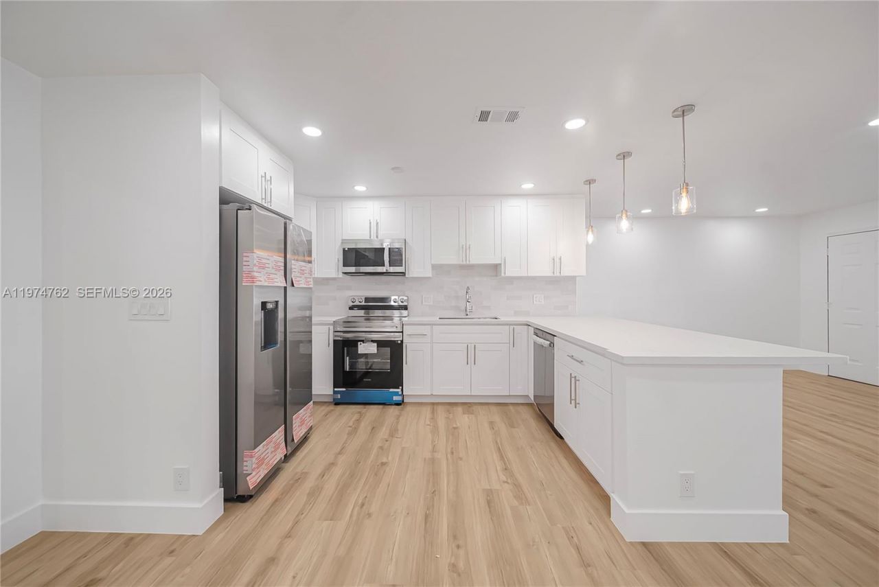 2106 Alfred Dr , Boynton Beach, FL 33426 Photo