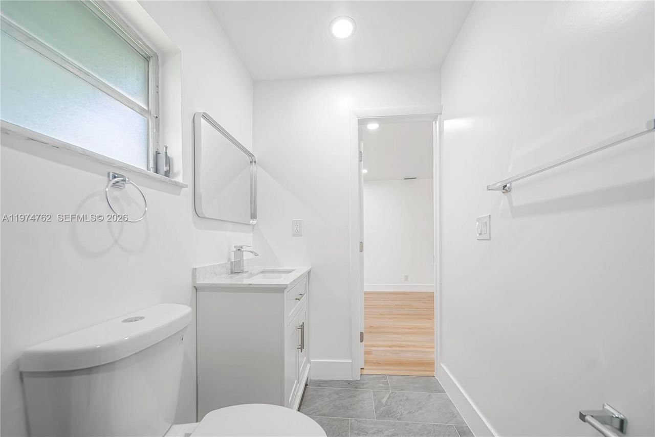 2106 Alfred Dr , Boynton Beach, FL 33426 Photo