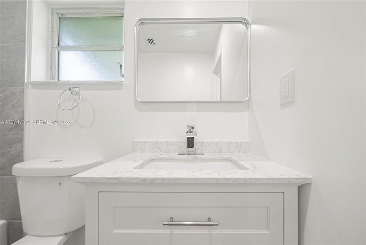 2106 Alfred Dr , Boynton Beach, FL 33426 Photo