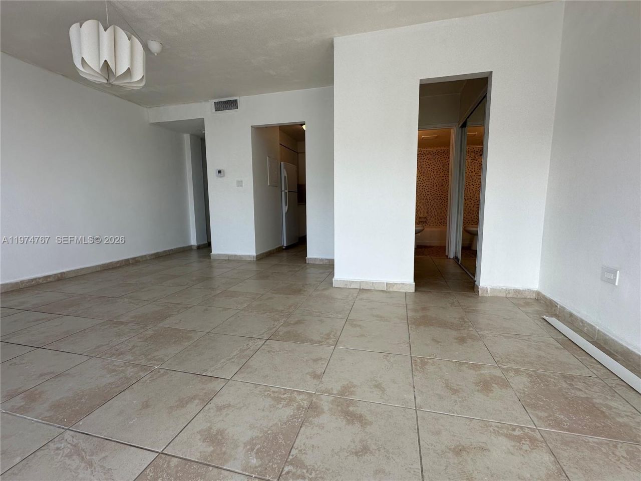 7545 E Treasure Dr, Unit 9I, North Bay Village, FL 33141 Photo
