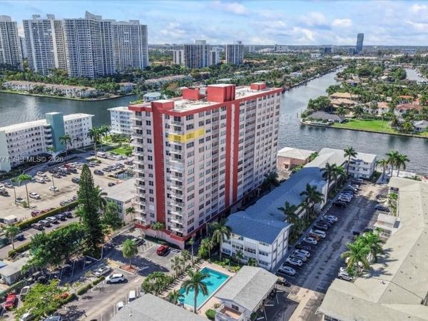 3161 S Ocean Dr , Unit 1405, Hallandale Beach, FL 33009