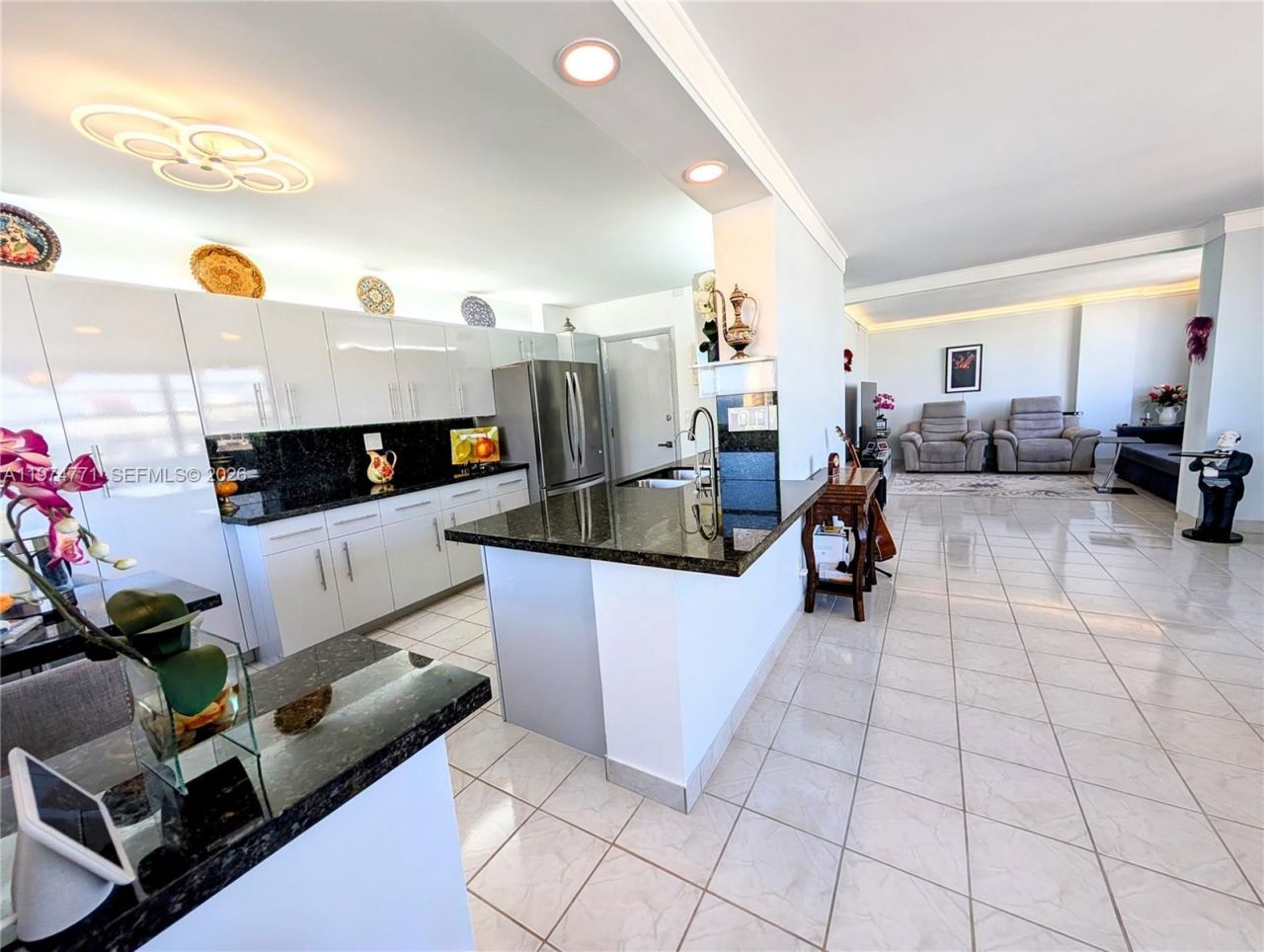 3161 S Ocean Dr, Unit 1405, Hallandale Beach, FL 33009 Photo