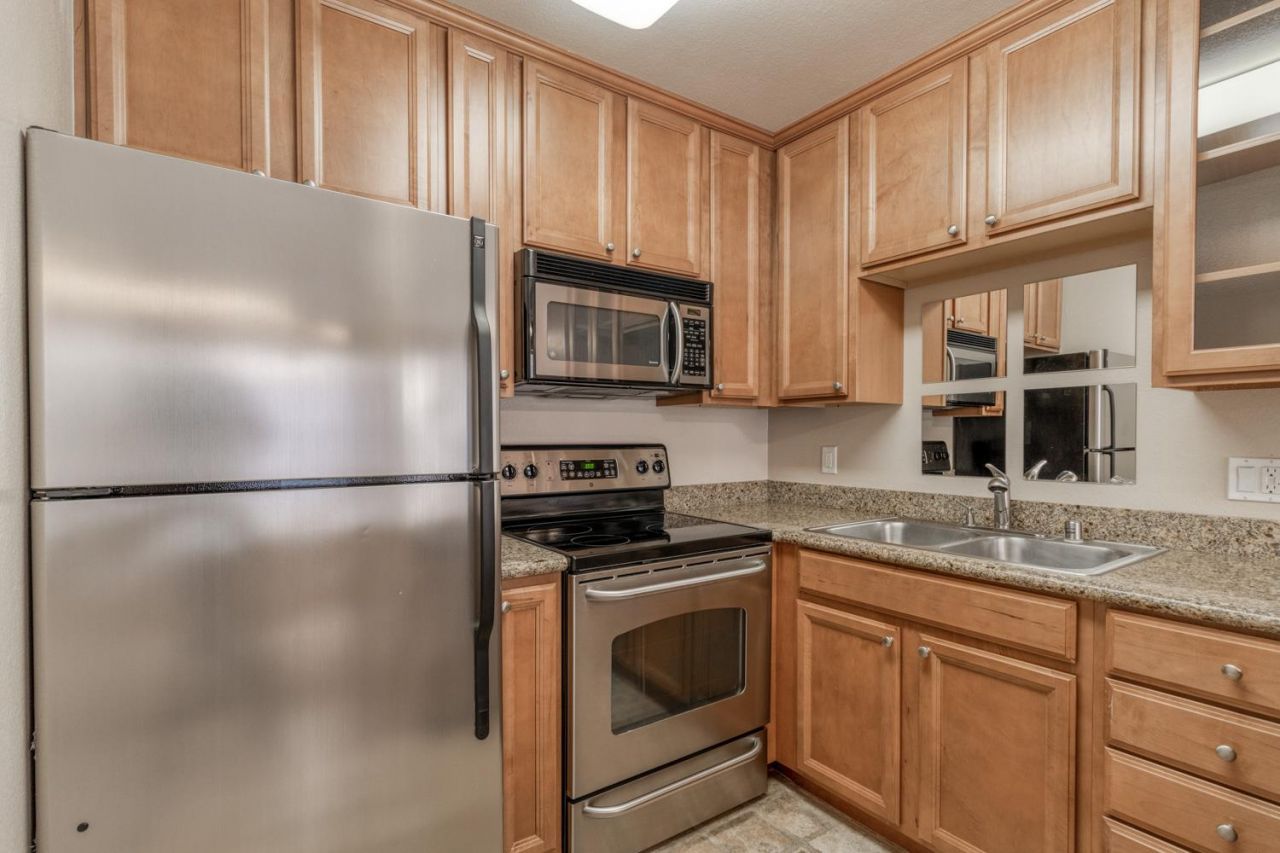 539 Woodside Oaks #6, Unit 6, Sacramento, CA 95825 Photo