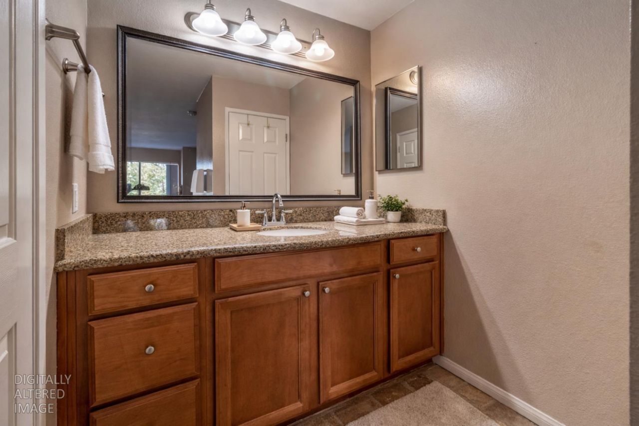 539 Woodside Oaks #6, Unit 6, Sacramento, CA 95825 Photo