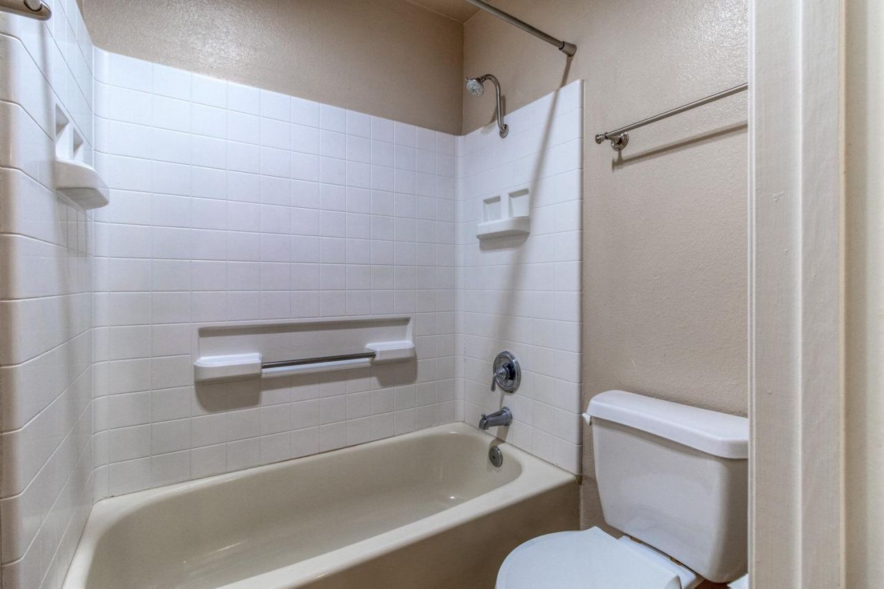 539 Woodside Oaks #6, Unit 6, Sacramento, CA 95825 Photo