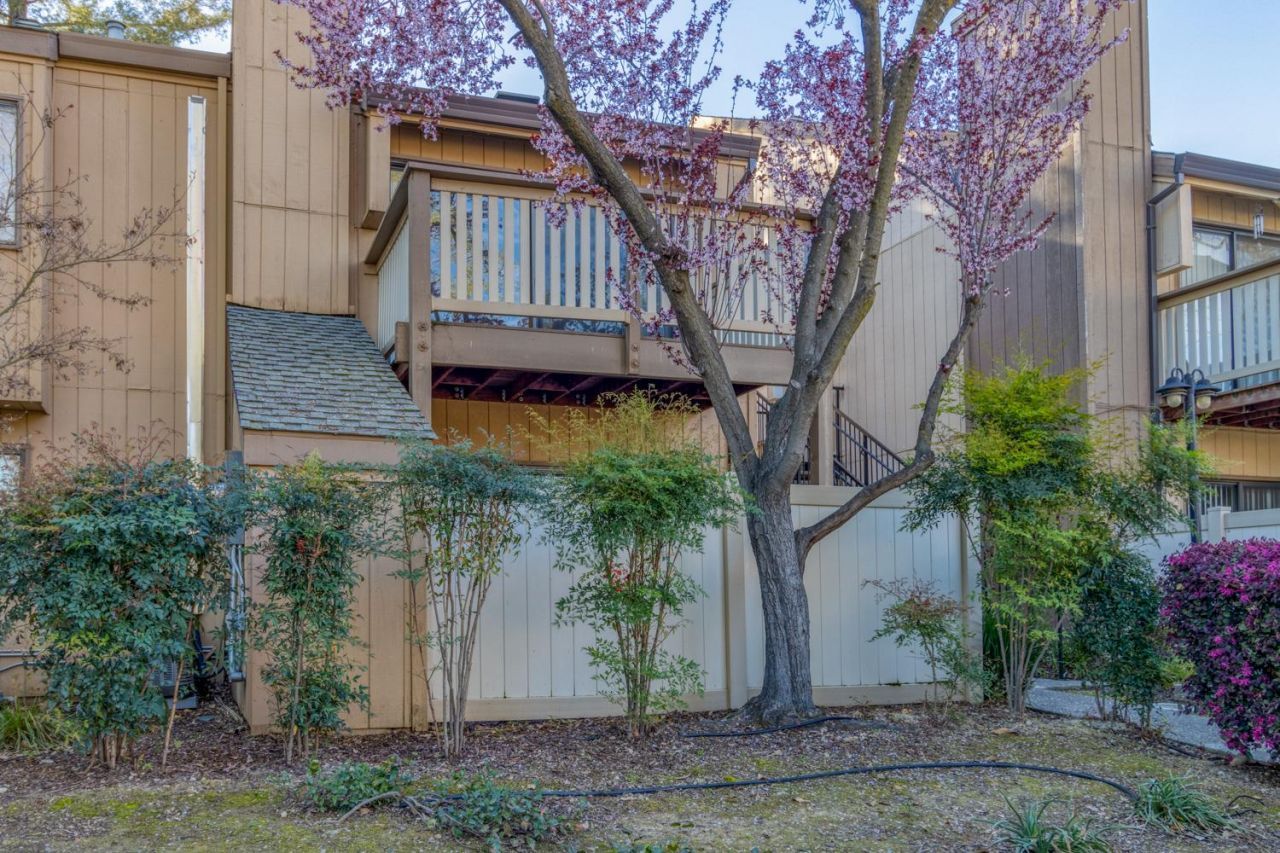 539 Woodside Oaks #6, Unit 6, Sacramento, CA 95825 Photo