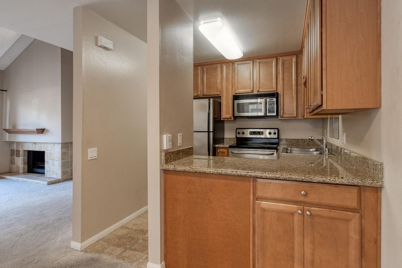 539 Woodside Oaks #6, Unit 6, Sacramento, CA 95825 Photo