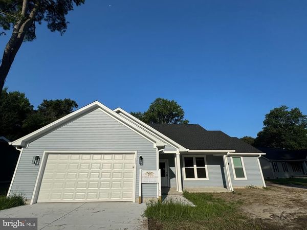 100 COMANCHE CIRCLE , MILLSBORO, DE 19966