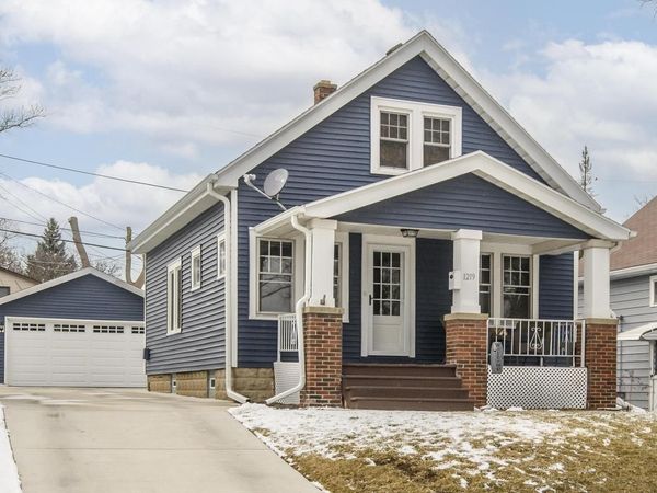 1219 S 90th STREET, West Allis, WI 53214