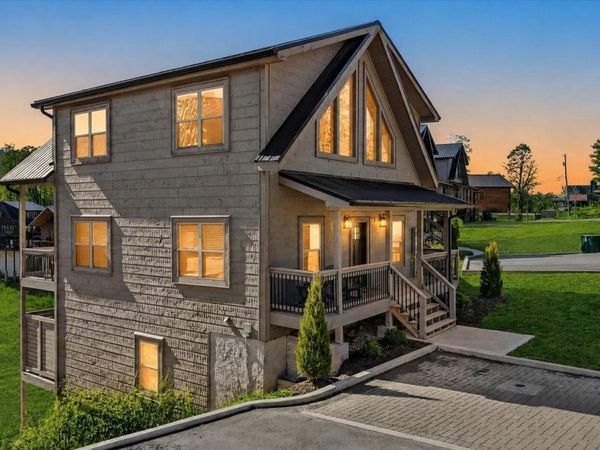 2872 Sequoia Rd, Pigeon Forge, TN 37863