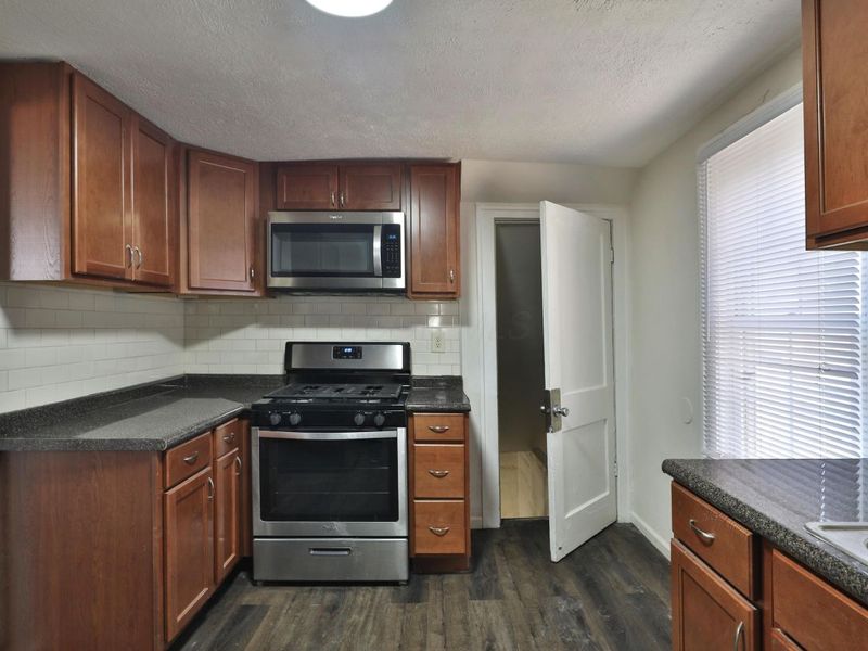 1562 Myrtle Avenue, Columbus, OH 43211 Photo 15