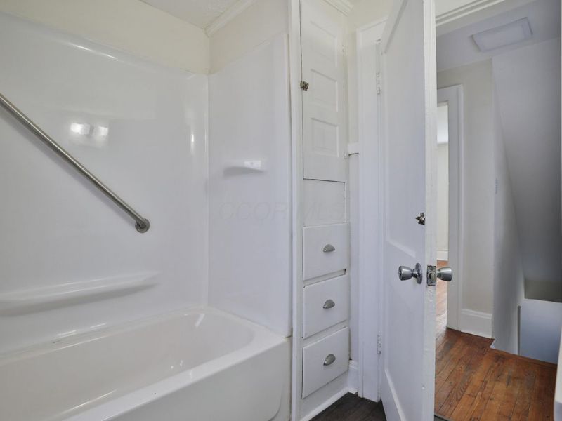 1562 Myrtle Avenue, Columbus, OH 43211 Photo 21