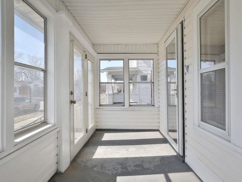 1562 Myrtle Avenue, Columbus, OH 43211 Photo 5