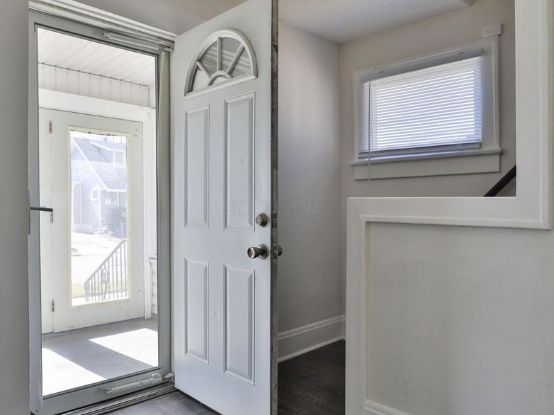 1562 Myrtle Avenue, Columbus, OH 43211 Photo 6