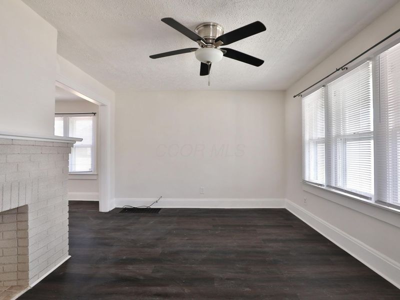 1562 Myrtle Avenue, Columbus, OH 43211 Photo 9