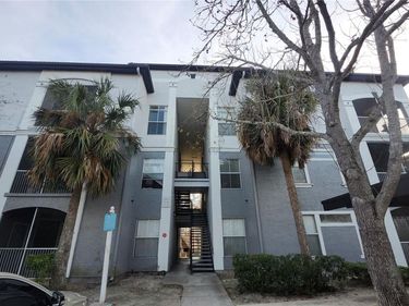 5813 LEGACY CRESCENT PLACE , Unit 203, RIVERVIEW, FL 33578