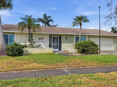 3102 40TH STREET W, BRADENTON, FL 34205