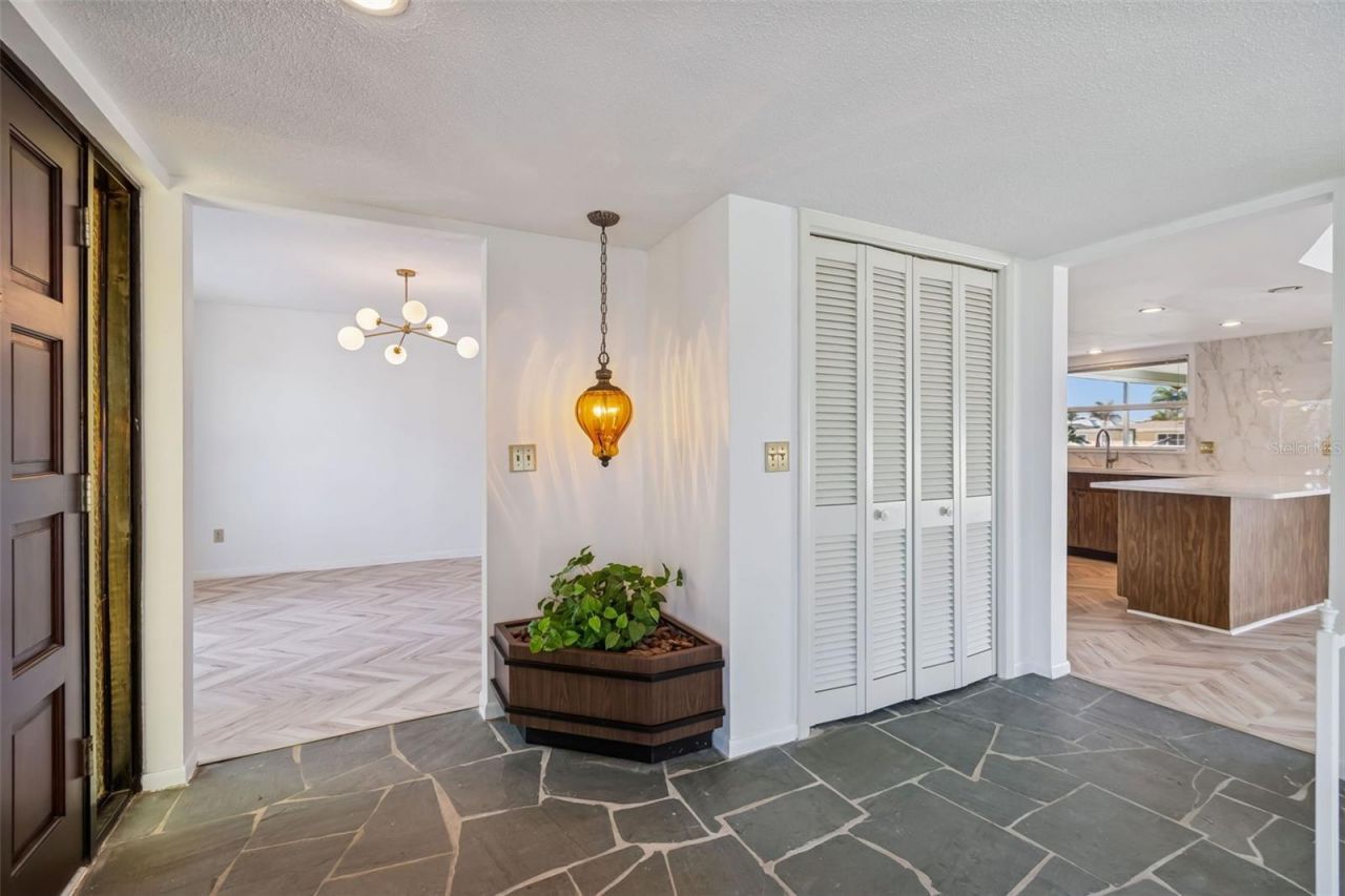 4415 Clearwater Harbor Drive N, Largo, FL 33770 Photo