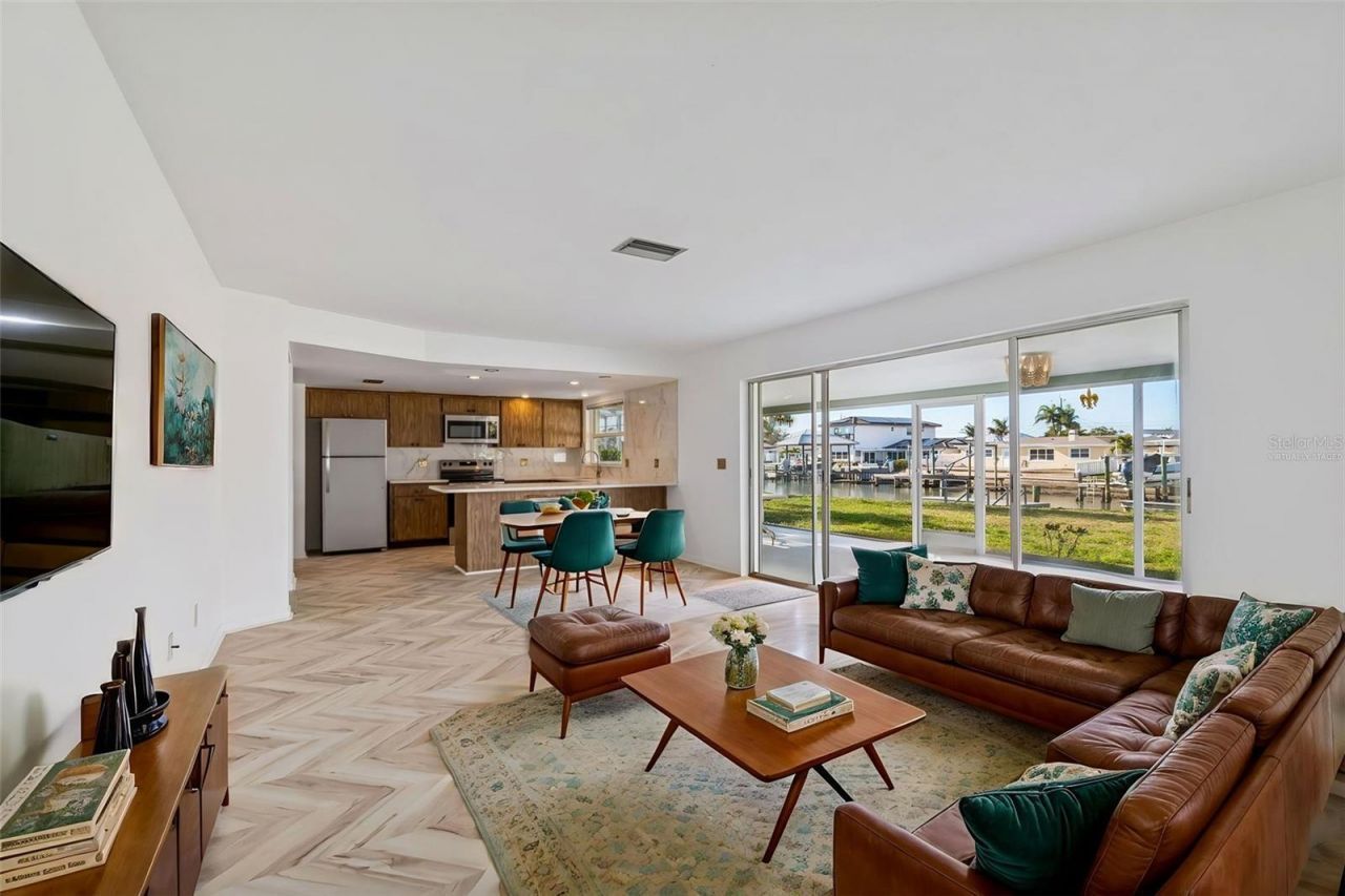 4415 Clearwater Harbor Drive N, Largo, FL 33770 Photo