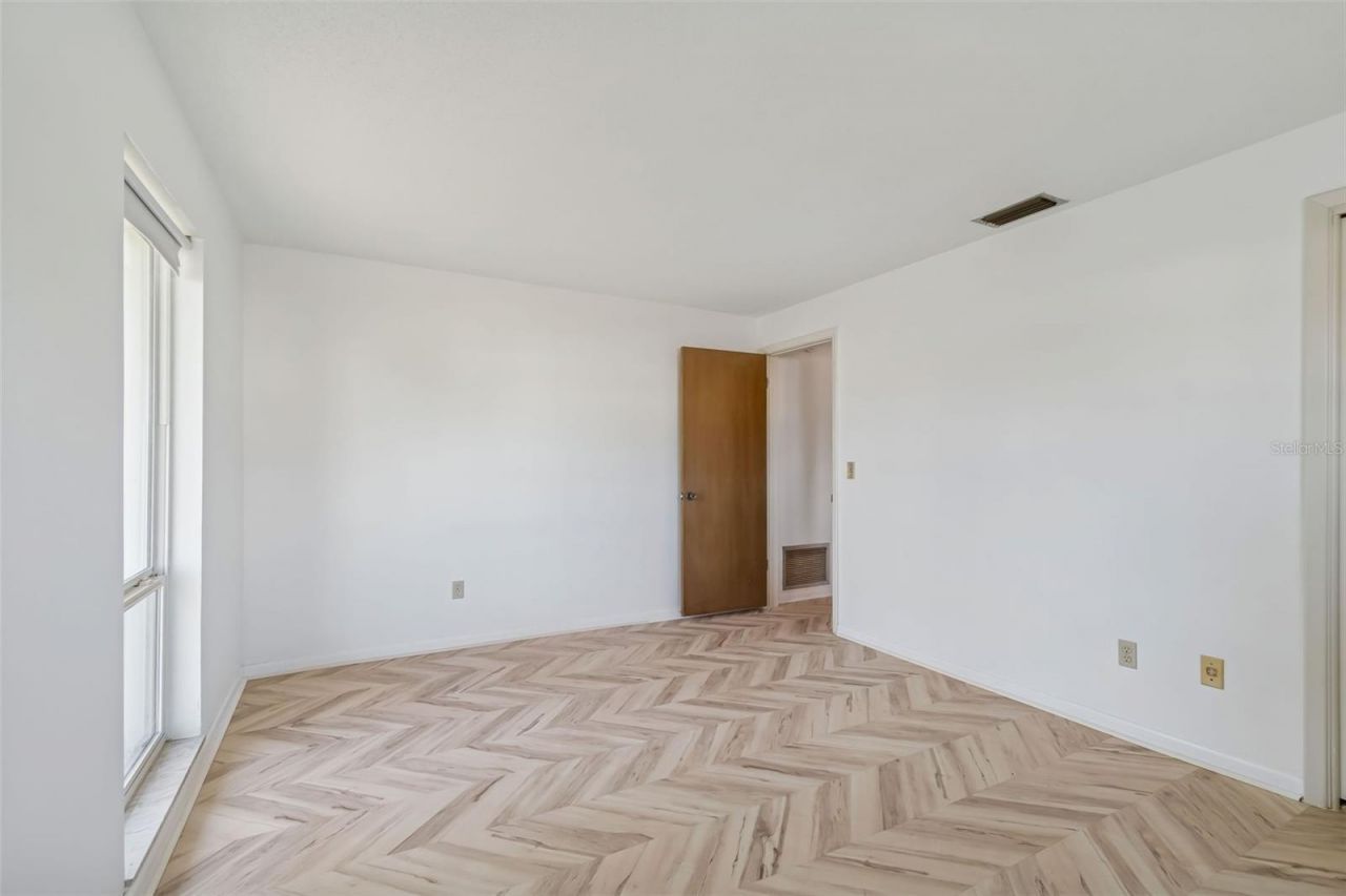 4415 Clearwater Harbor Drive N, Largo, FL 33770 Photo