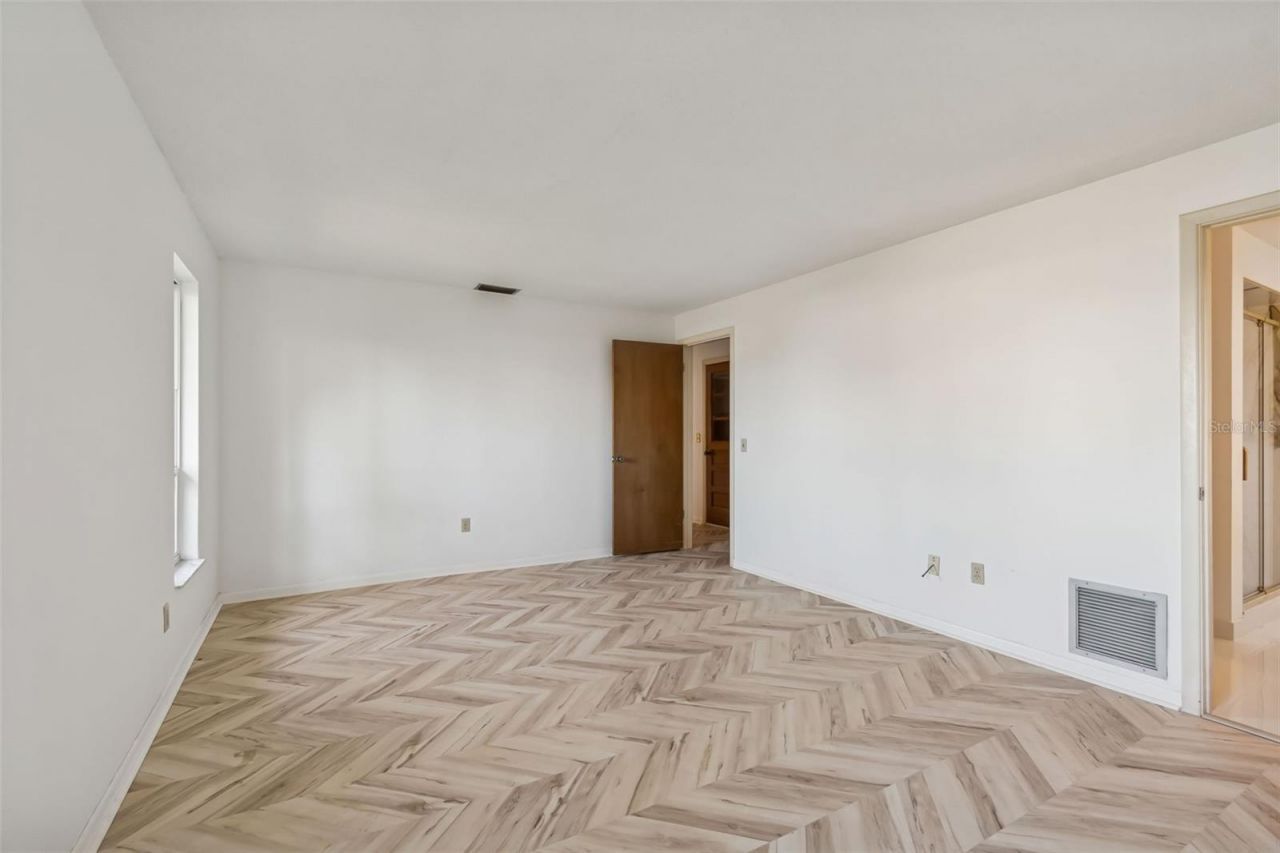 4415 Clearwater Harbor Drive N, Largo, FL 33770 Photo