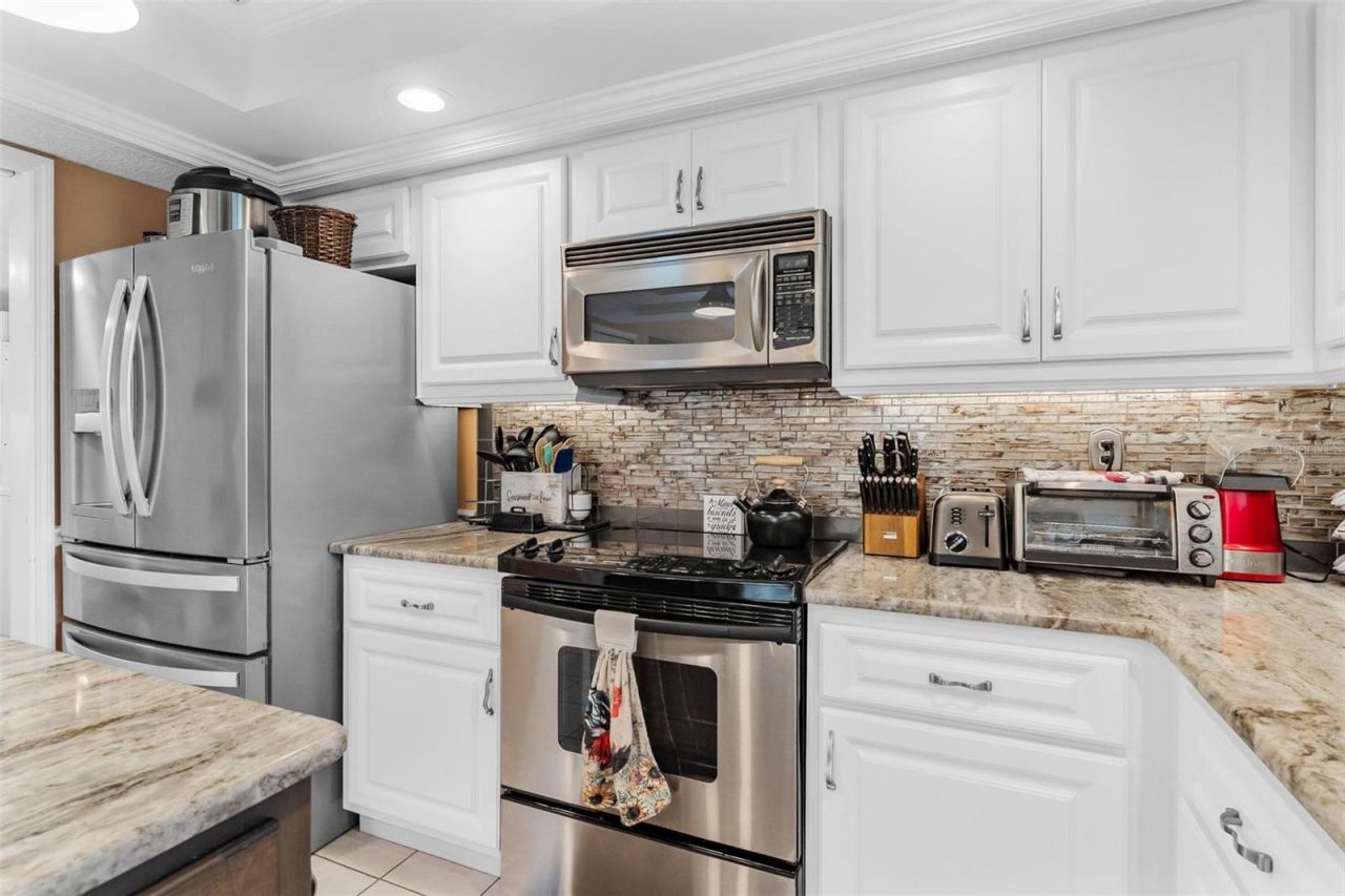 1636 Lake Ella Road, Fruitland Park, FL 34731 Photo