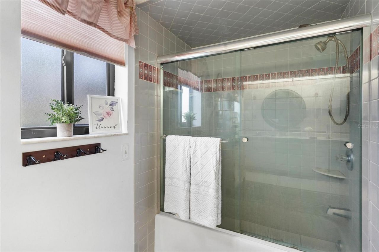 1636 Lake Ella Road, Fruitland Park, FL 34731 Photo