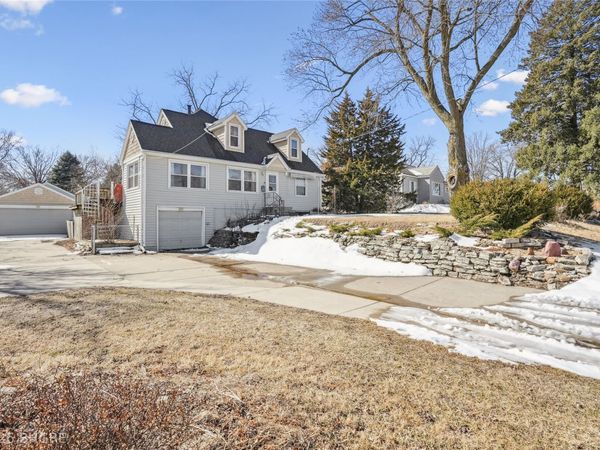 2008 Southlawn Drive, Des Moines, IA 50315