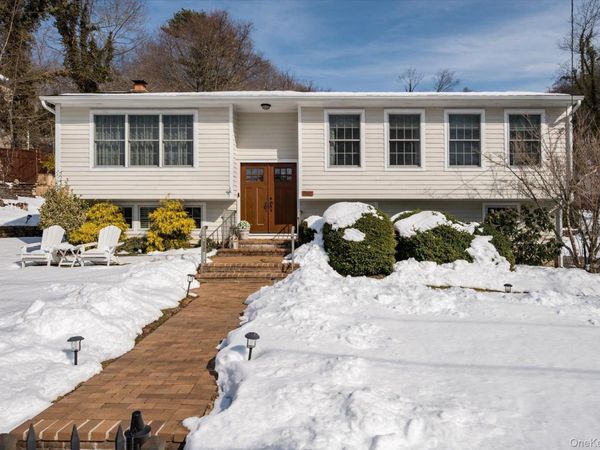 244 Woodbine Avenue , Northport, NY 11768