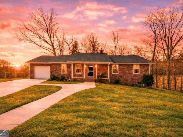 581 Roberts Ridge Road, Ellijay, GA 30540