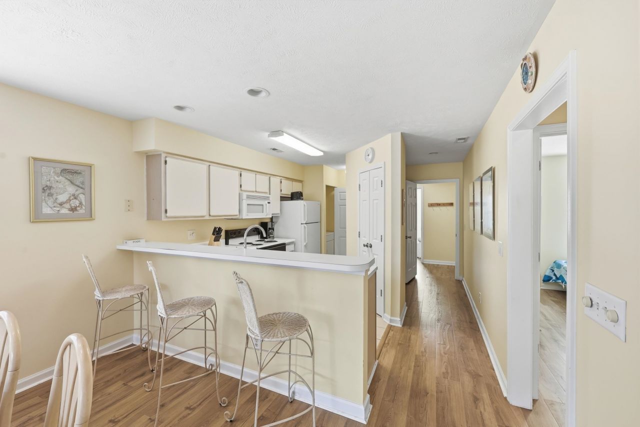 93 Pinehurst Ln. Photo 11