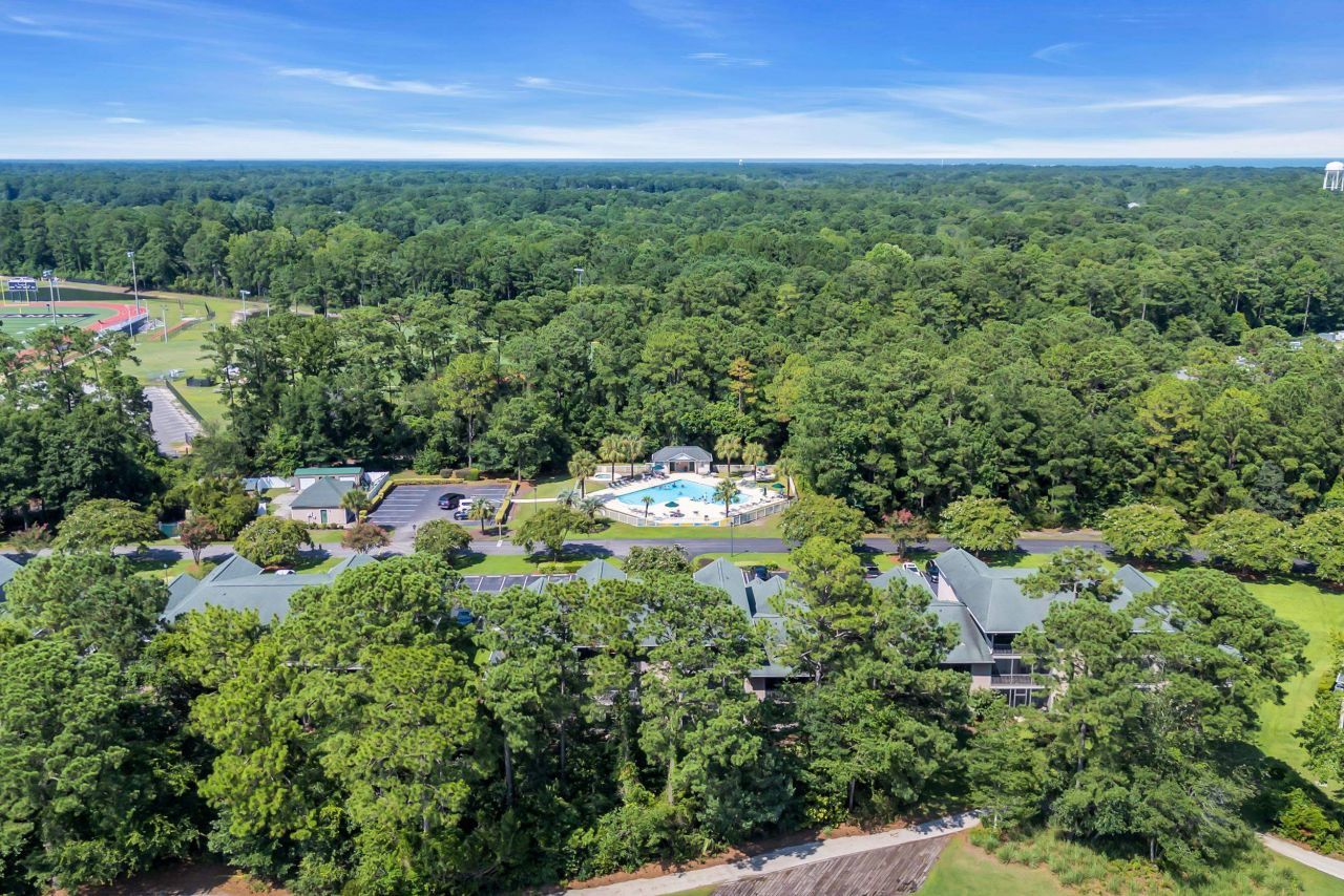 93 Pinehurst Ln. Photo 25