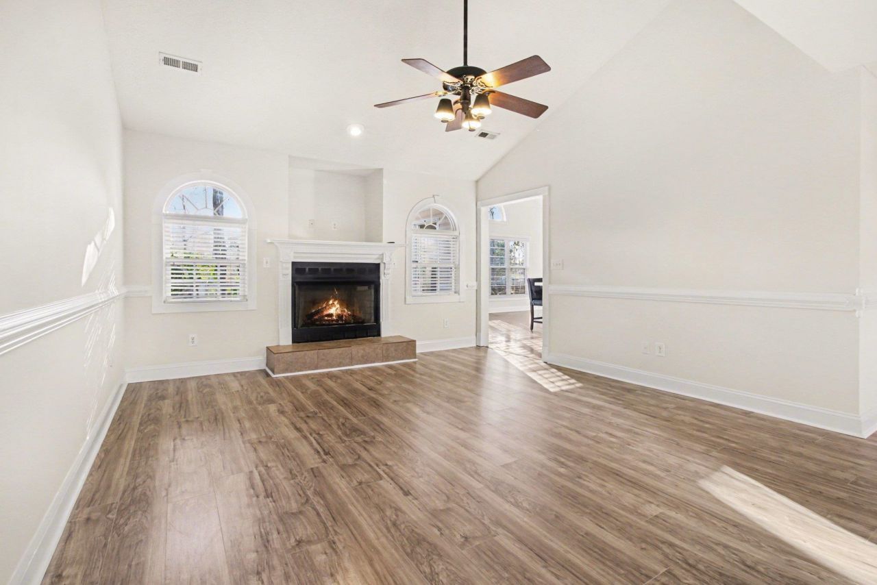 4101 Heather Lakes Dr.  Photo 6