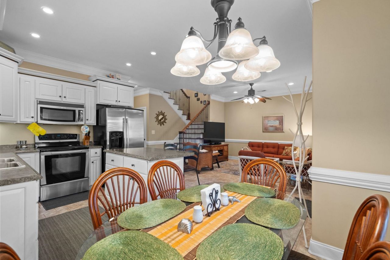 6001 - 1404 S Kings Hwy. Photo 23