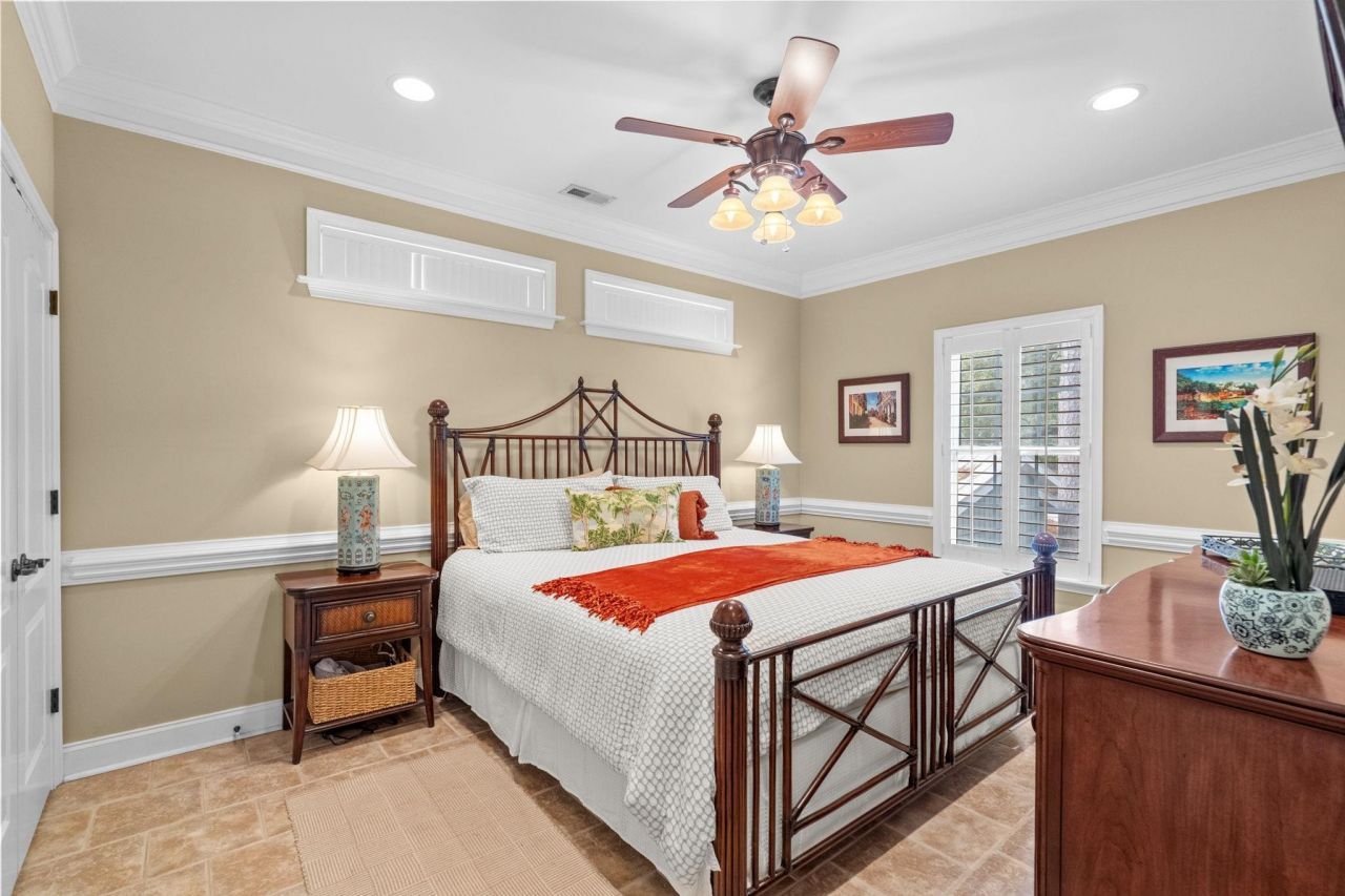 6001 - 1404 S Kings Hwy. Photo 24