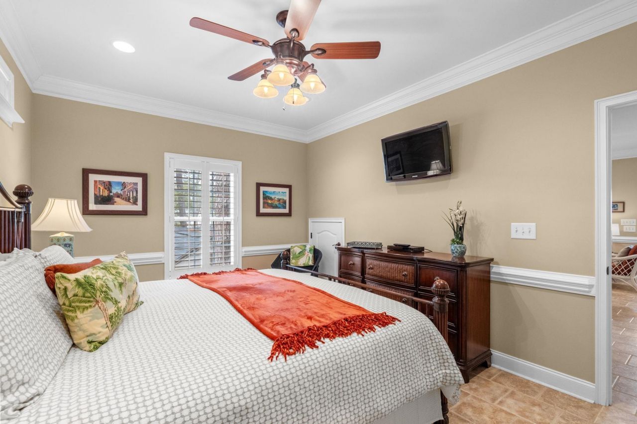 6001 - 1404 S Kings Hwy. Photo 25