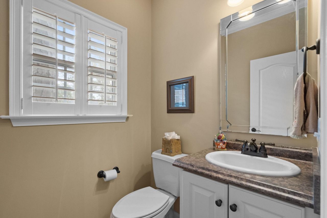 6001 - 1404 S Kings Hwy. Photo 40