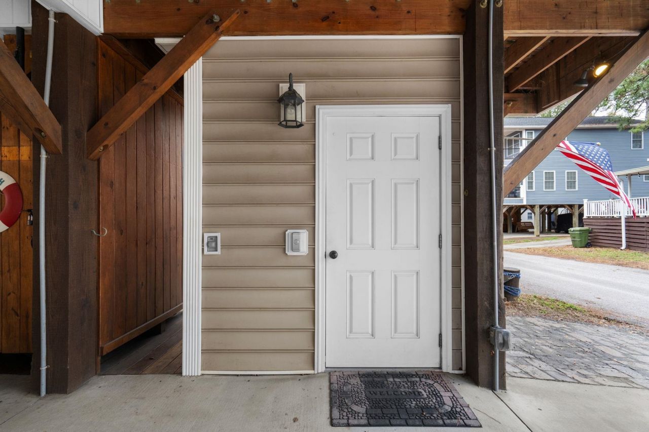 6001 - 1404 S Kings Hwy. Photo 44