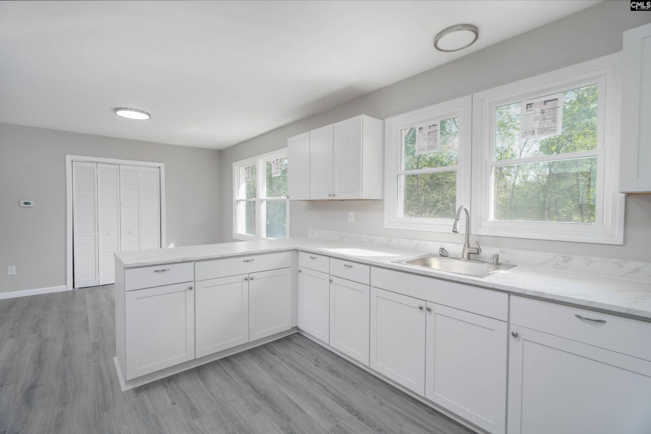 719 Camelia Street  Photo 10