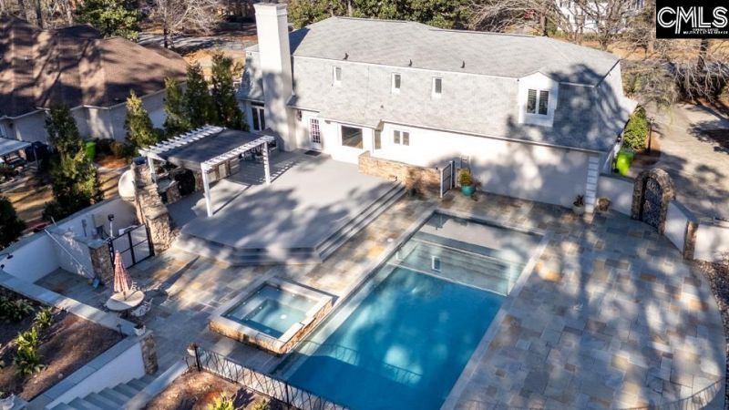 120 Running Fox Road  Photo 59