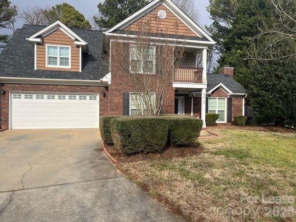 9015 Carastan Drive , Charlotte, NC 28216
