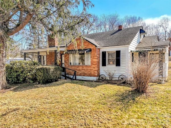 301 Mulberry Street , Clyde, NC 28721