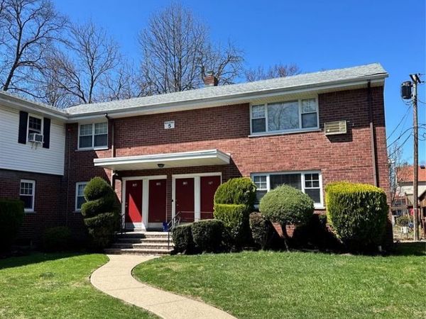 241 W Passaic Street 18B, ROCHELLE PARK, NJ 07662