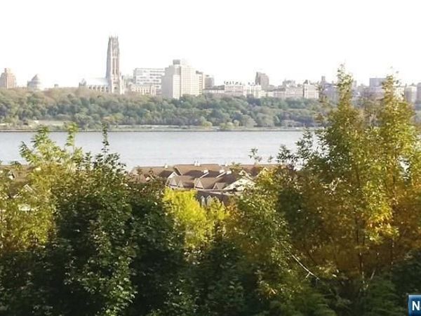 3 Old Wood Road 2, EDGEWATER, NJ 07020