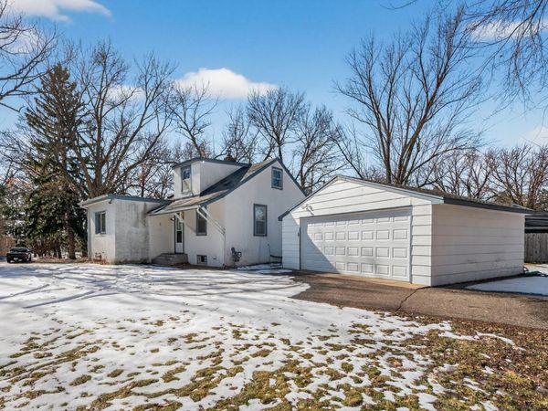 117 Birch Street , Mahtomedi, MN 55115