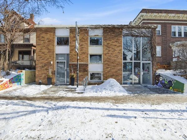 2425 Lyndale Avenue S, Minneapolis, MN 55405