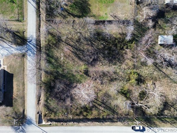 30 N Holly Street , Kellyville, OK 74039