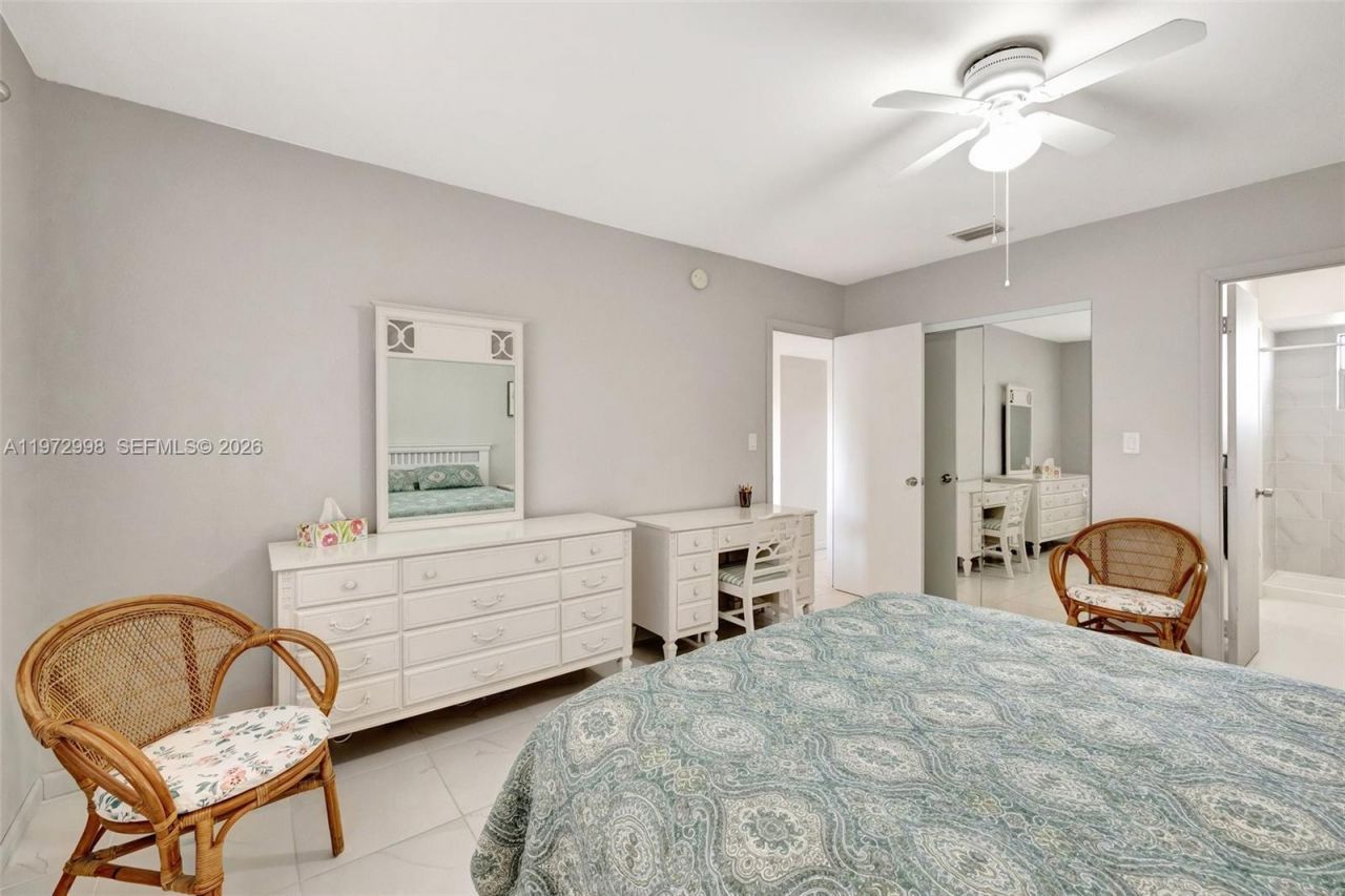 5002 NW 35th St, Unit 306, Lauderdale Lakes, FL 33319 Photo