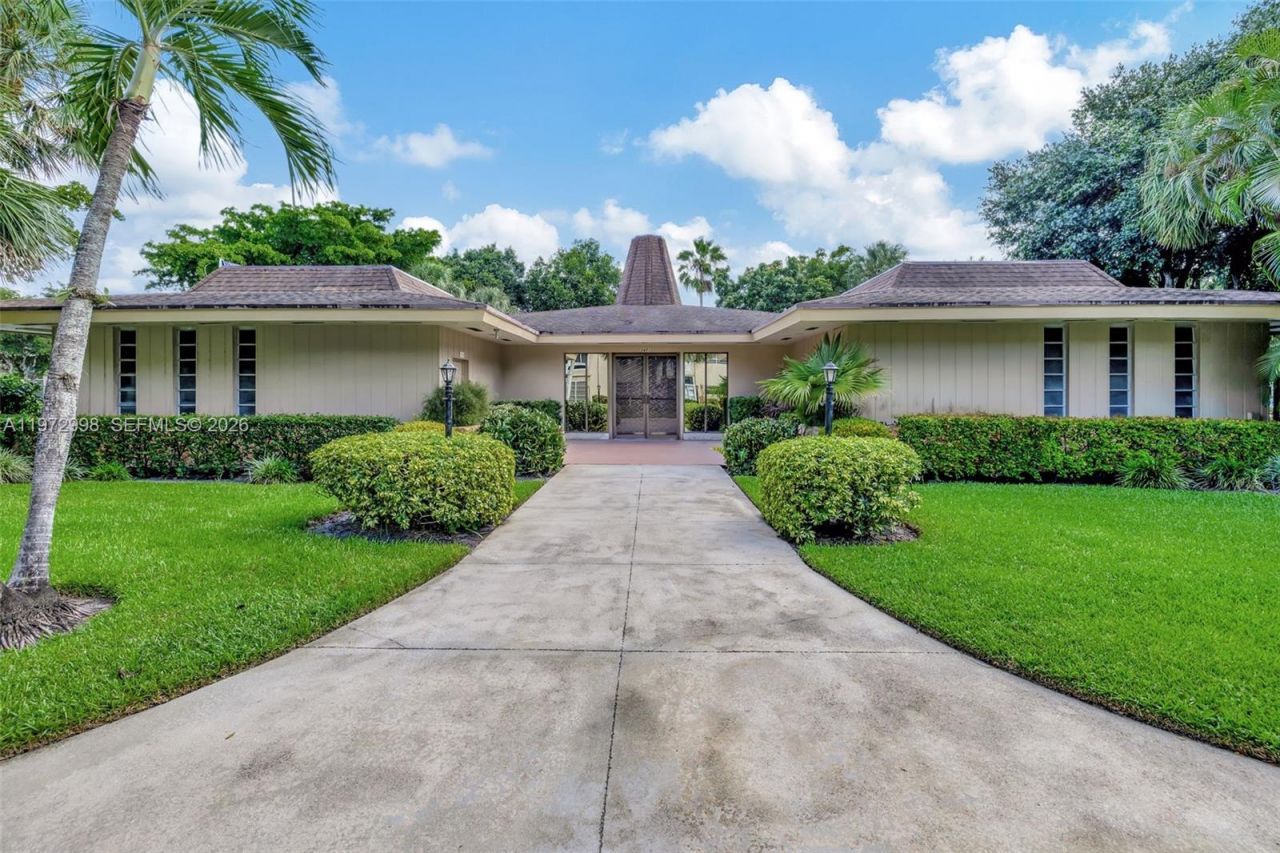 5002 NW 35th St, Unit 306, Lauderdale Lakes, FL 33319 Photo